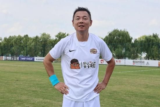 谈到队内年轻球员汉密尔顿、奥斯卡-鲍勃、里科-刘易斯等年轻球员，福登说道：“我的梦想是尽可能地和更多的青训球员一起在一线队踢球。